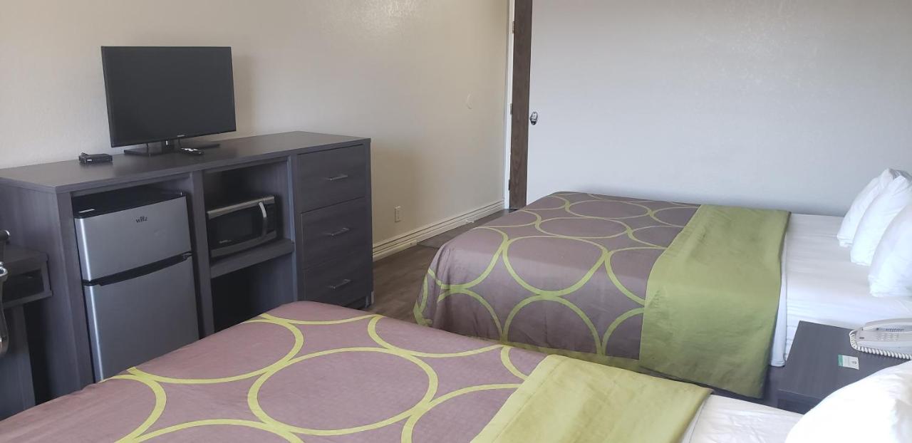 2 Queen Beds, Deluxe, Non-Smoking at Super 8 by Wyndham Goodyear/Phoenix Area