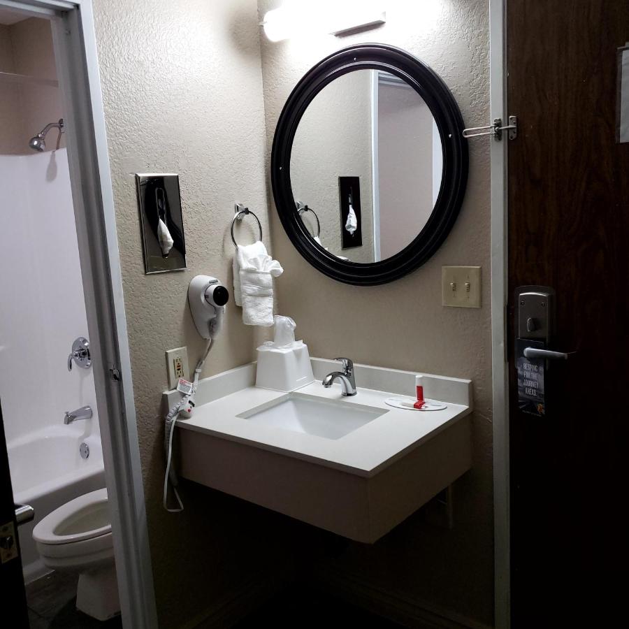 2 Queen Beds, Deluxe, Non-Smoking at Super 8 by Wyndham Goodyear/Phoenix Area
