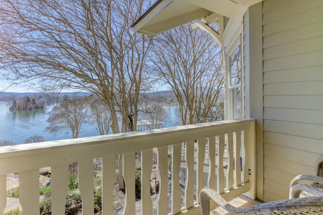 | Lookout Point Lakeside Inn