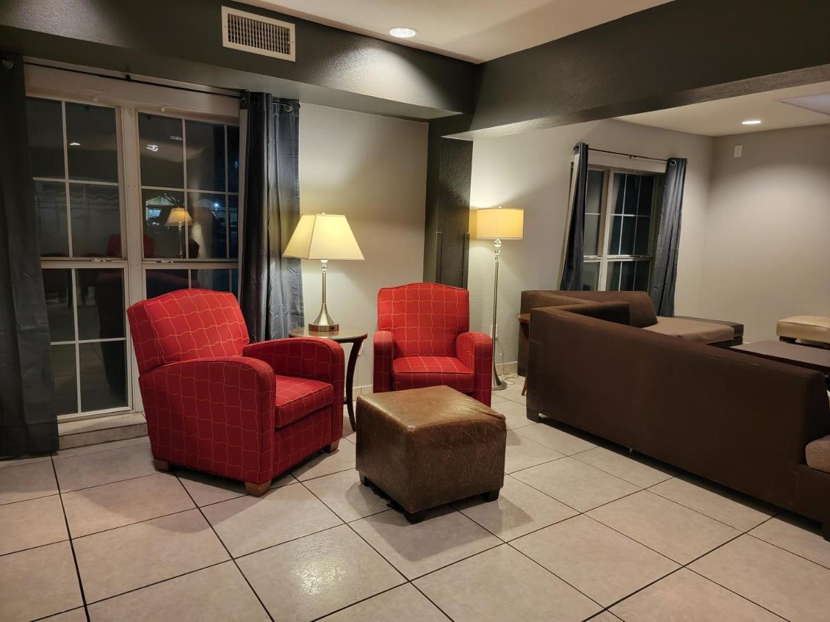  | Extend-a-Suites - Extended Stay, I-40 Amarillo West