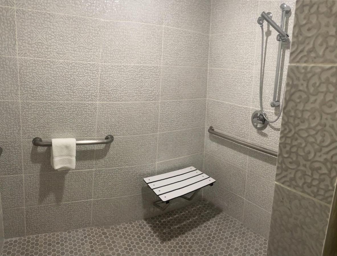 King Suite with Sofa bed - Disability Access/Non Smoking/Pet Friendly at Econo Lodge Inn & Suites Near Lackland AFB