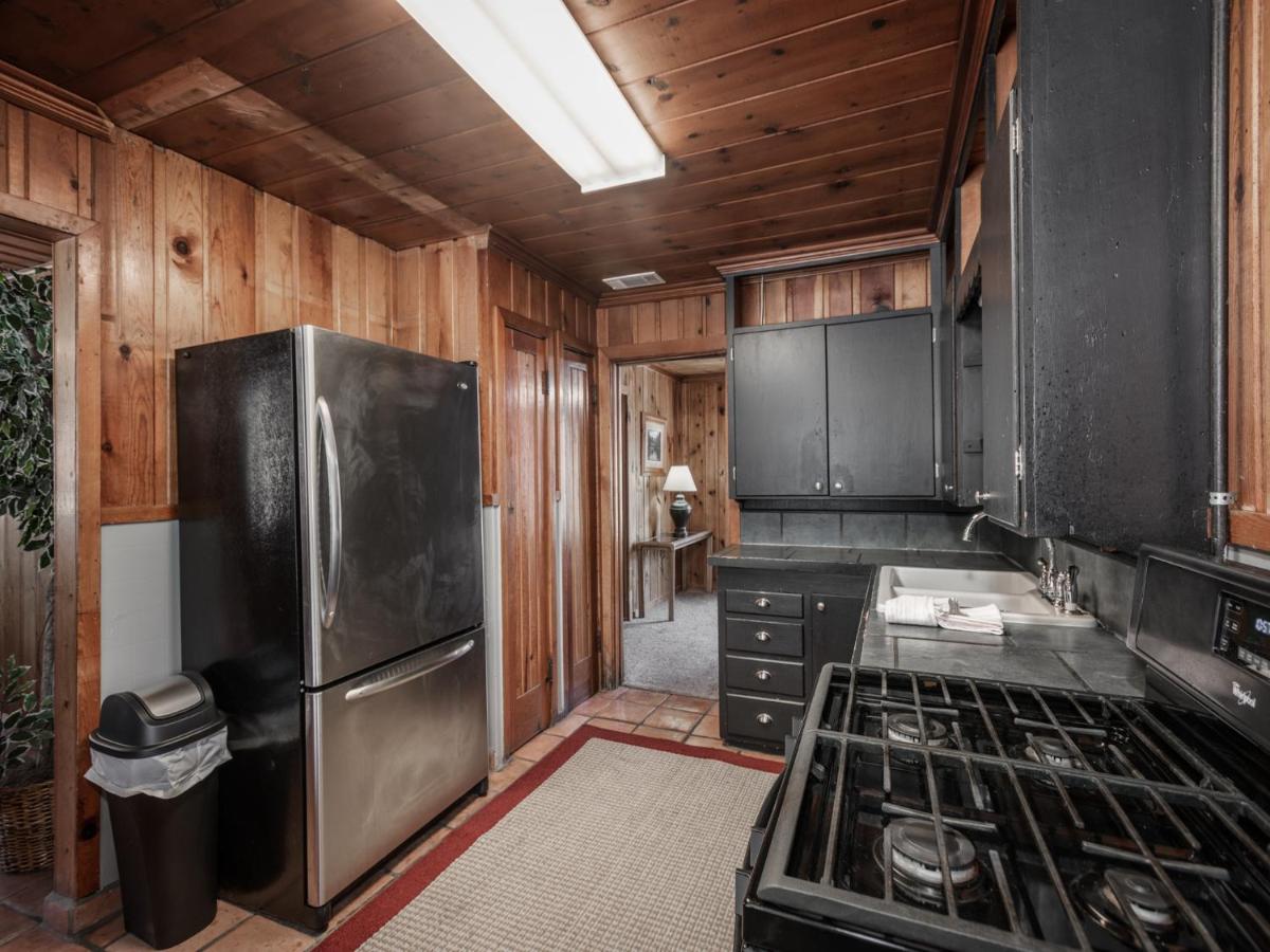 | Alpine Cabin, 3 Bedrooms, Deck, Sleeps 8