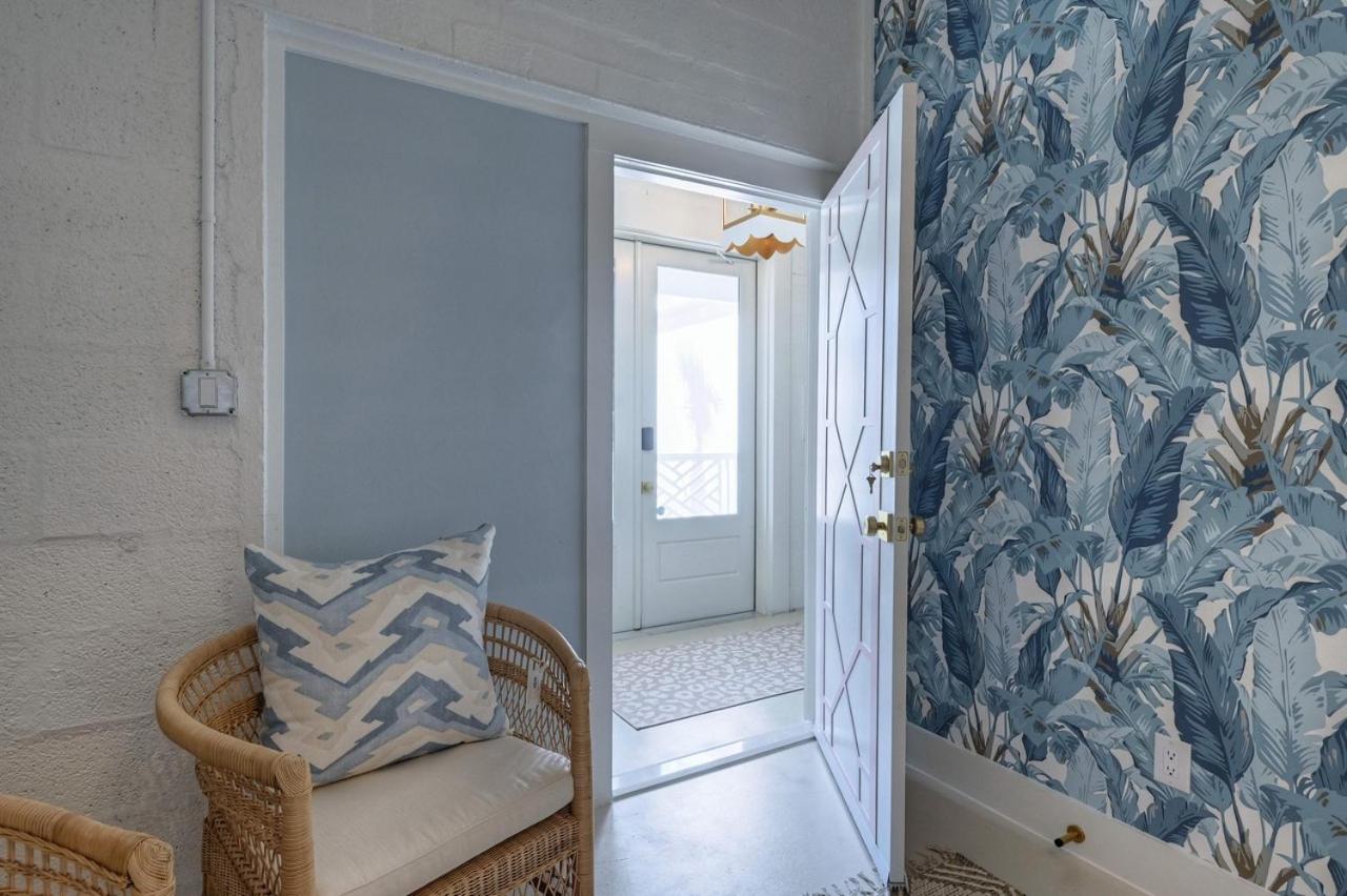 | The Oleander Hotel Room 5