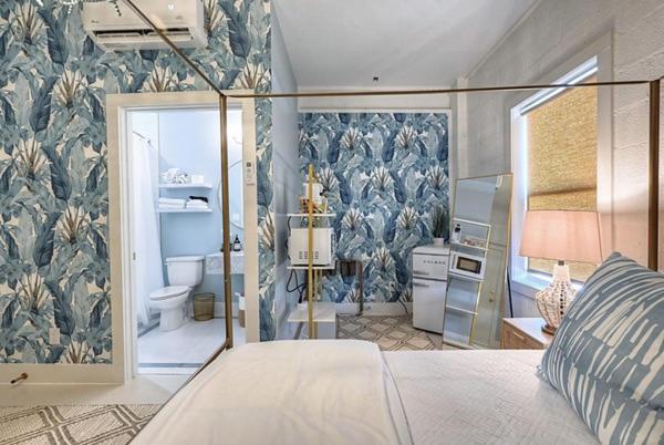 | The Oleander Hotel Room 5