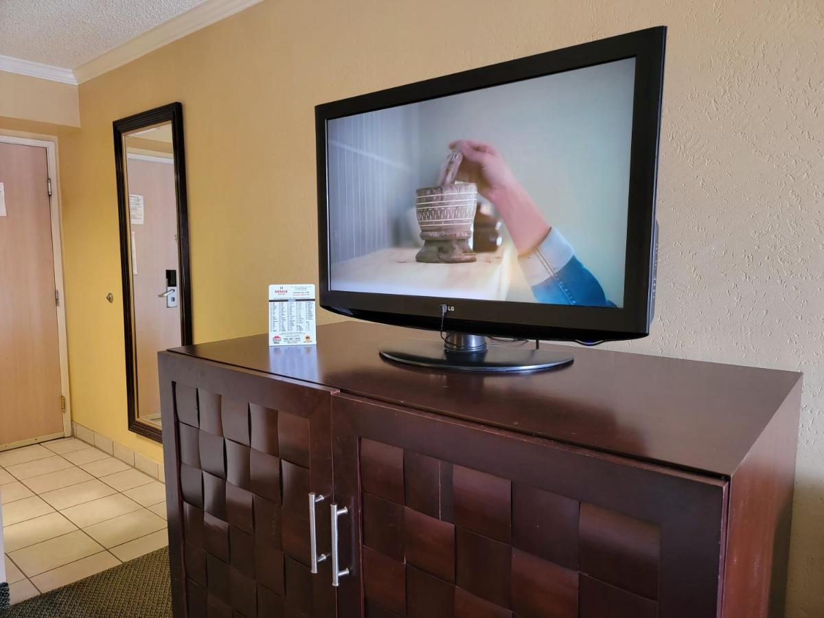Executive Room with a King Bed - Non-Smoking at Extend-a-Suites - Extended Stay, I-40 Amarillo West