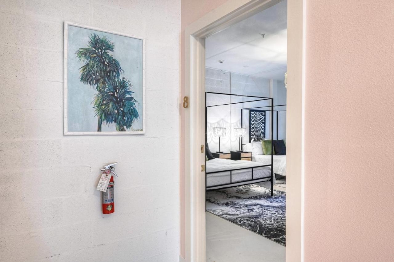 | The Oleander Hotel Room 8