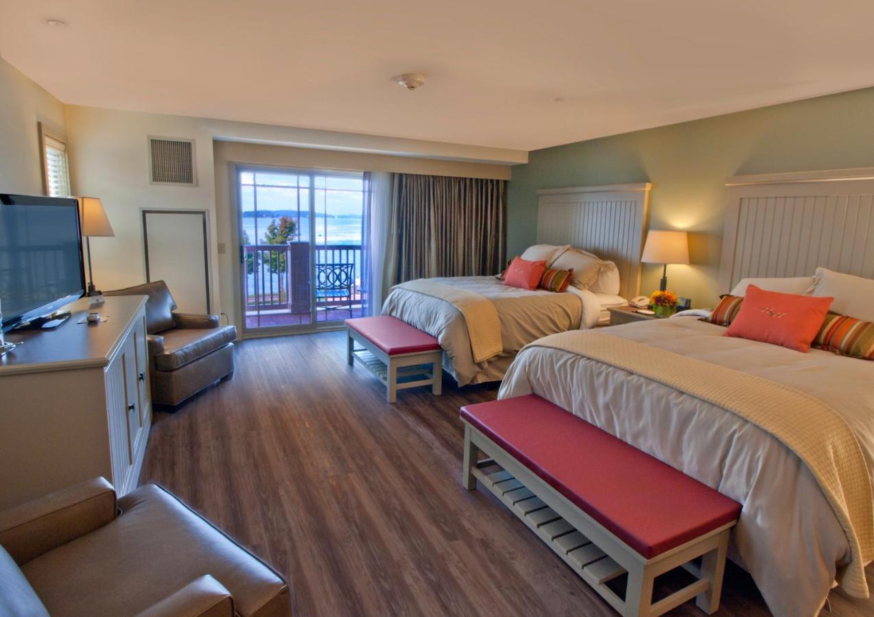 | 1000 Islands Harbor Hotel