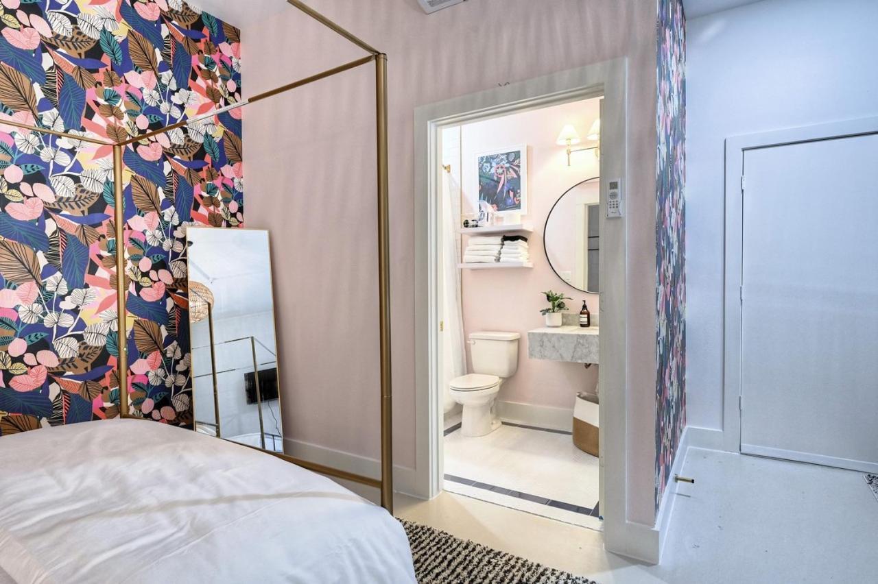 | The Oleander Hotel Room 10
