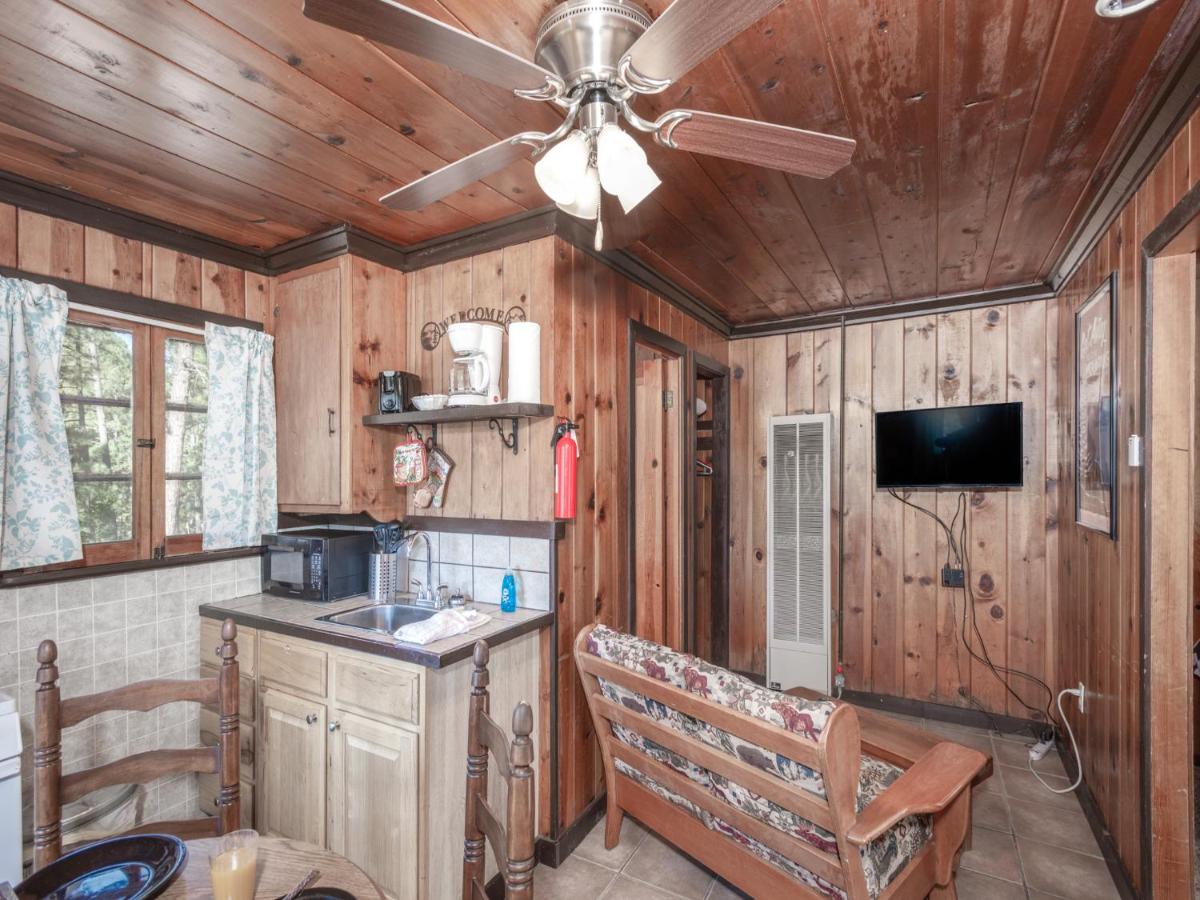 | Tiny Two, 2 Bedrooms, Midtown, Sleeps 4