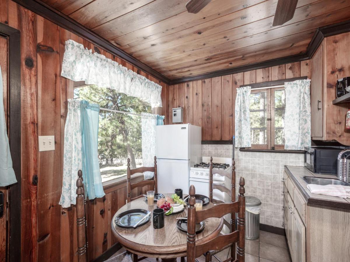 | Tiny Two, 2 Bedrooms, Midtown, Sleeps 4