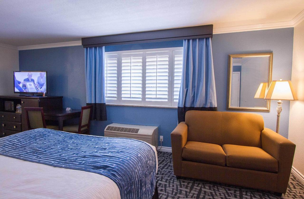  | Regency Inn in Los Angeles