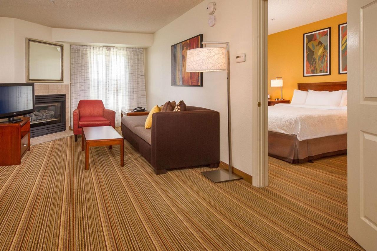 Two Bedroom Suite - Queen in Each - Hearing Accessible at Sonesta ES Suites Charlottesville University