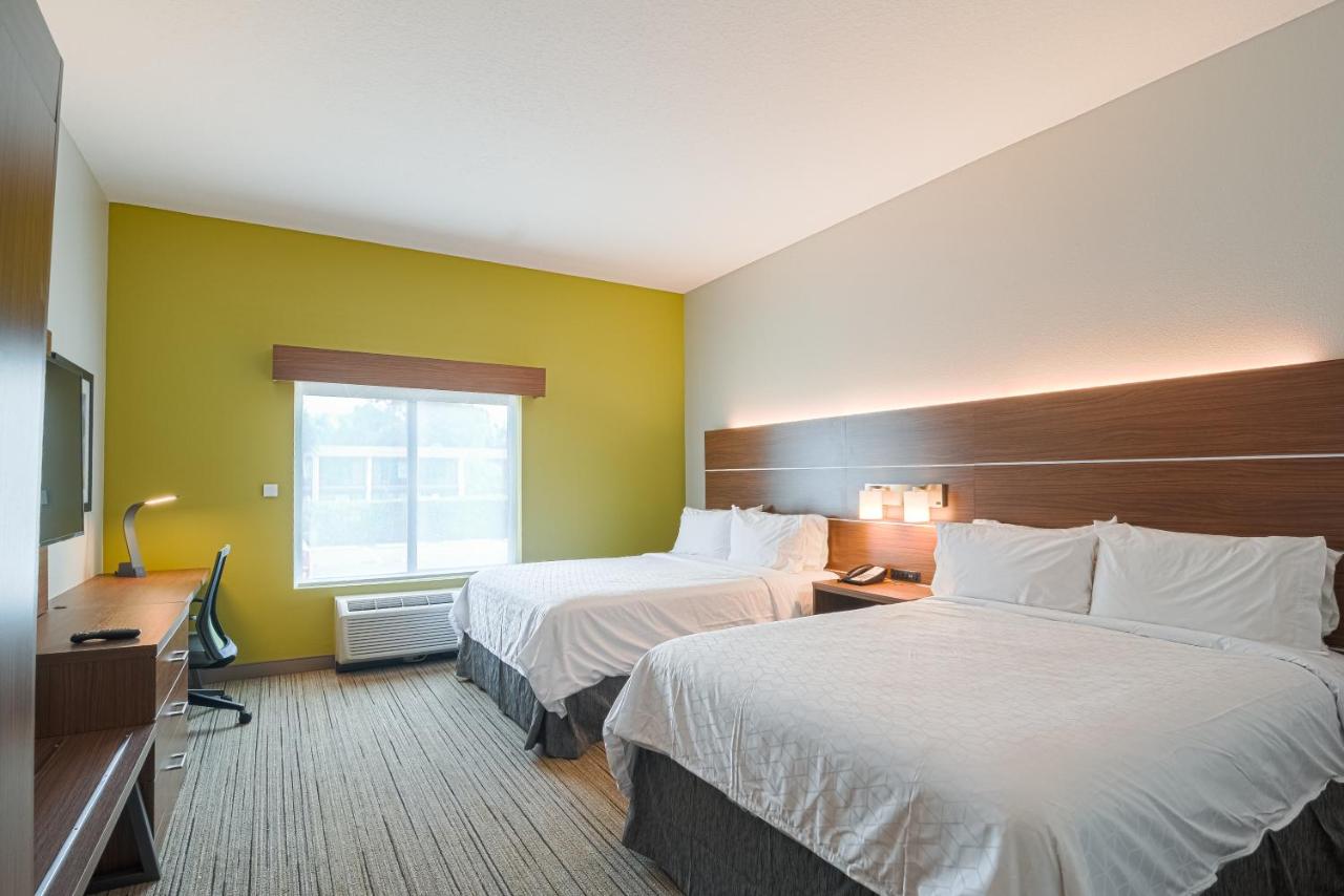 Room Selected at Check-In at Holiday Inn Express & Suites Tampa USF Busch Gardens by IHG