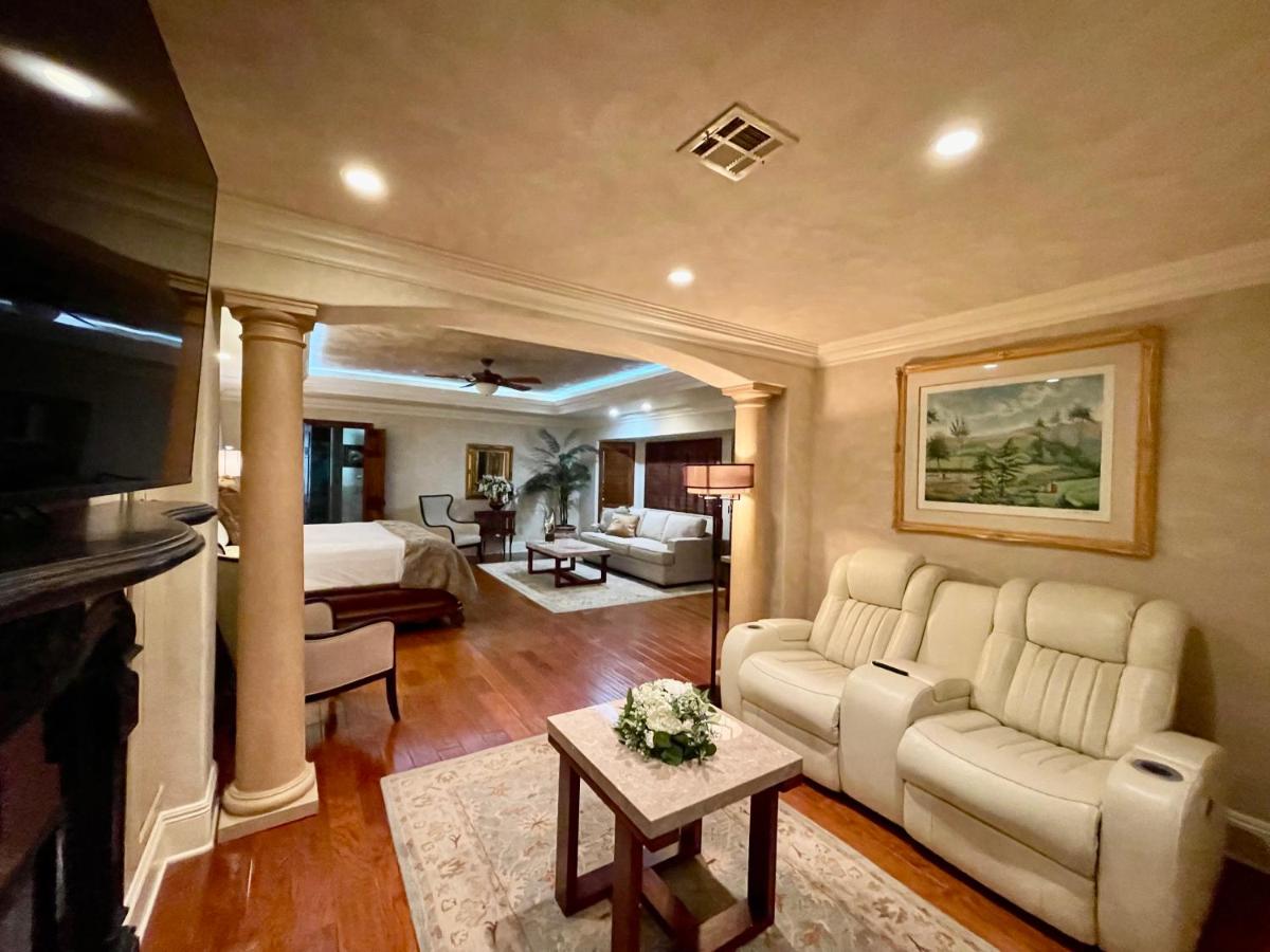 | Louisiana Cajun Mansion