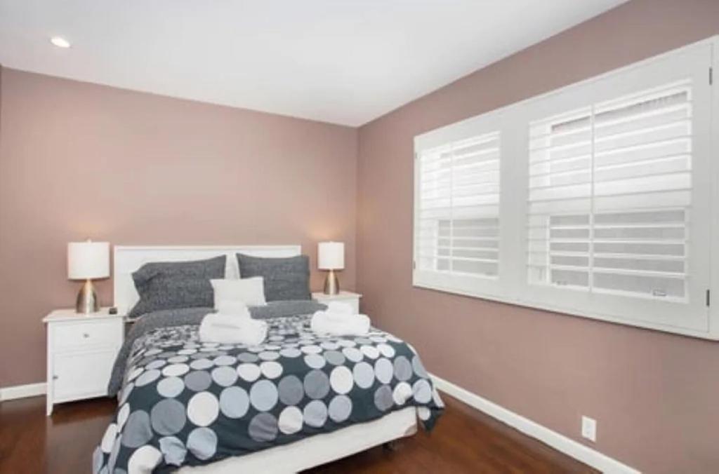 | 2nd Street Charm-Beach, Pac City, Main St, Pier