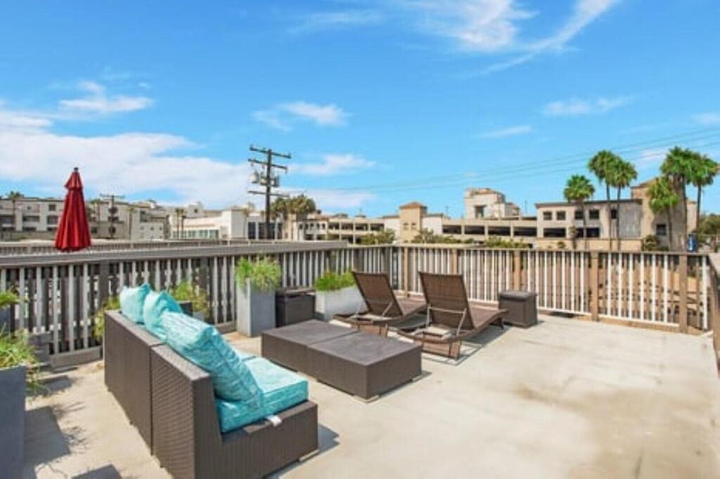 | 2nd Street Charm-Beach, Pac City, Main St, Pier