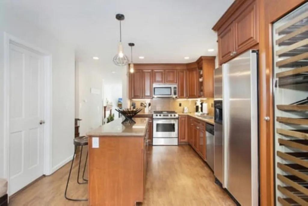 | 2nd Street Charm-Beach, Pac City, Main St, Pier