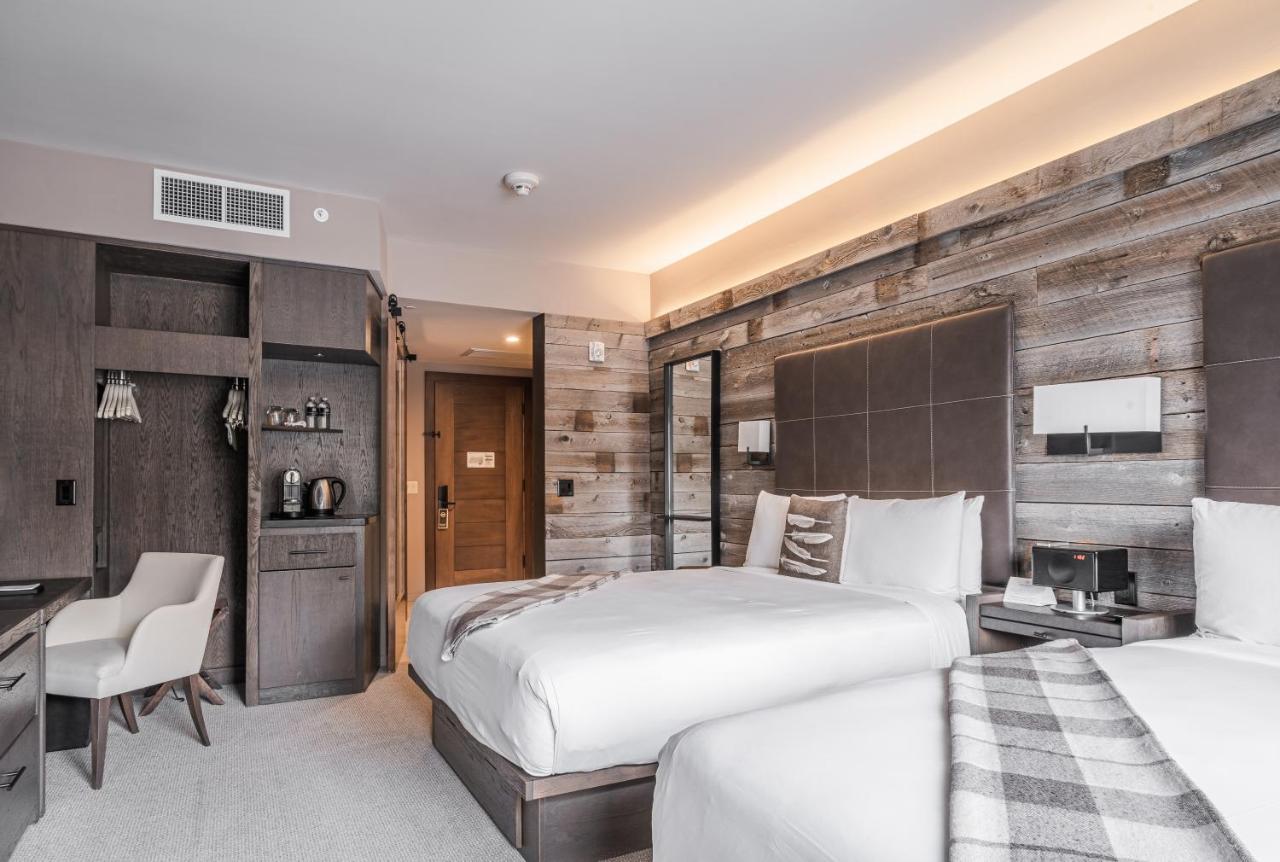 Superior Double Queen Room at Hotel Jackson