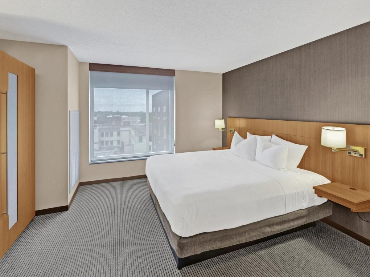 King Room - High Floor at Hyatt Place Champaign-Urbana