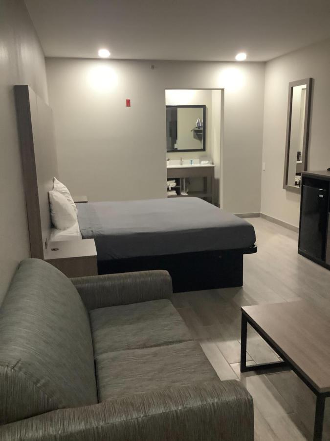 King Room at Americas Best Value Inn & Suites San Benito