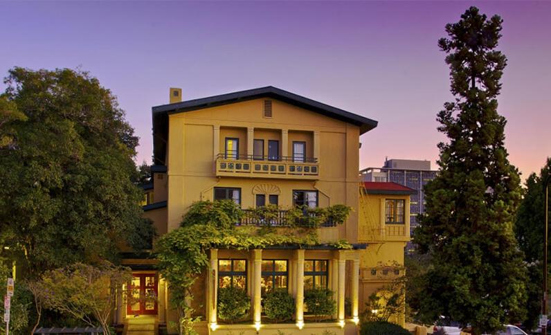 | Bancroft Hotel