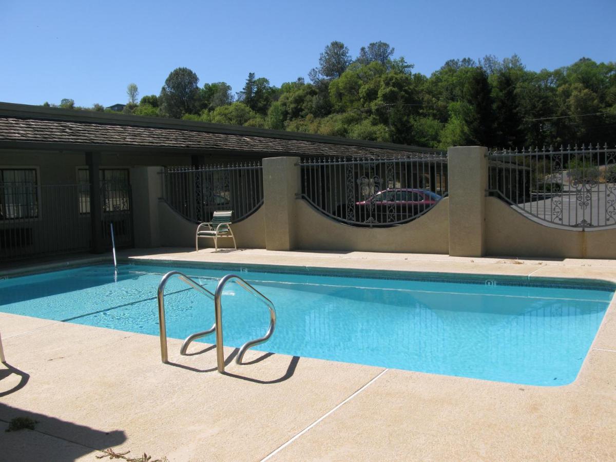 | Country Inn Sonora