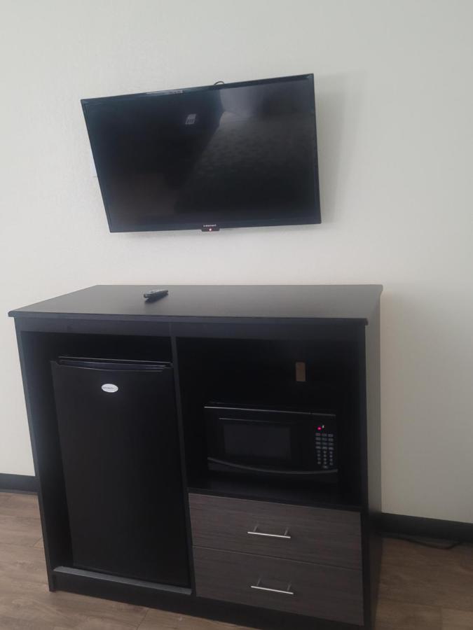 Standard King Room - Non Smoking at Econo Lodge Inn & Suites Downtown San Antonio Riverwalk Area