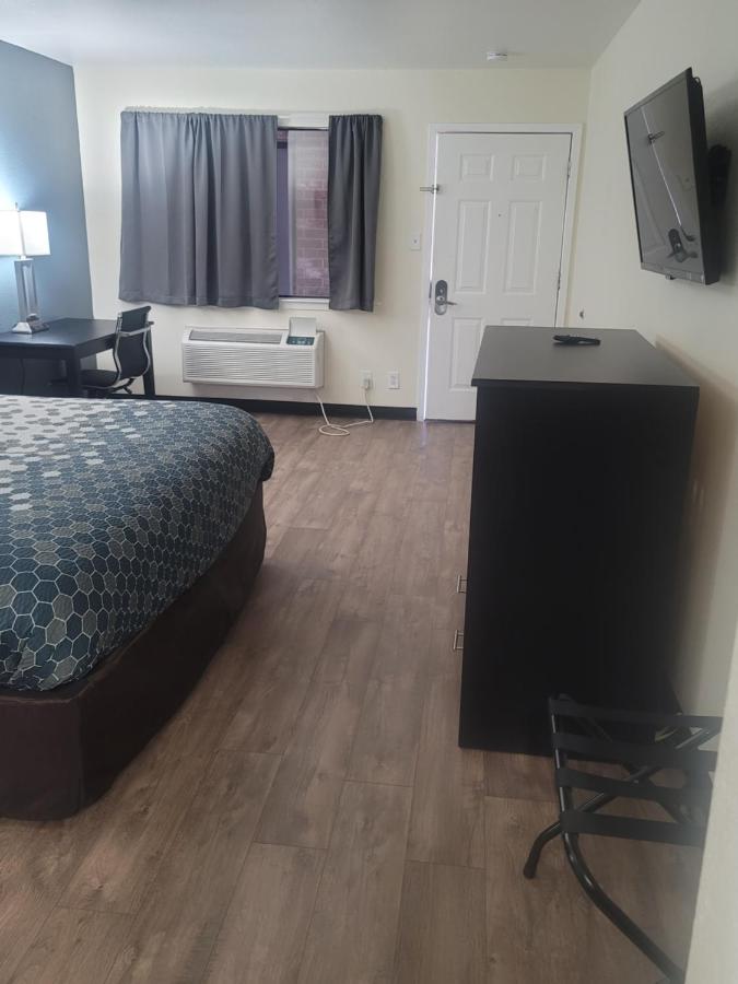 Standard King Room - Non Smoking at Econo Lodge Inn & Suites Downtown San Antonio Riverwalk Area