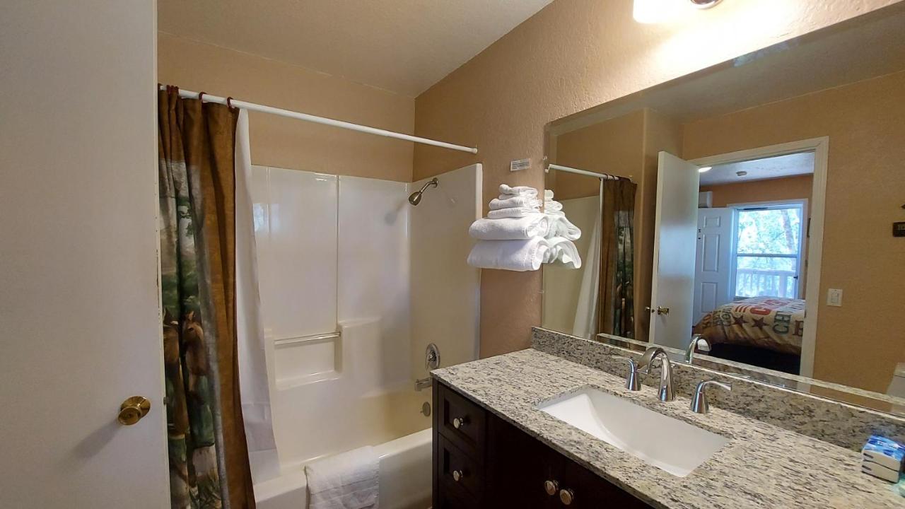 | Little Valley Inn