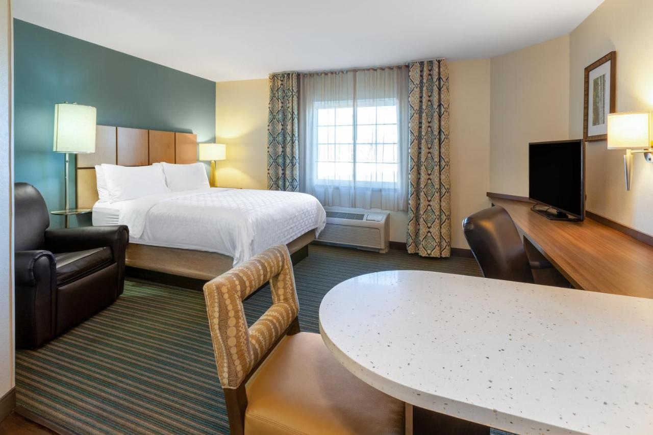| Candlewood Suites-West Springfield, an IHG Hotel