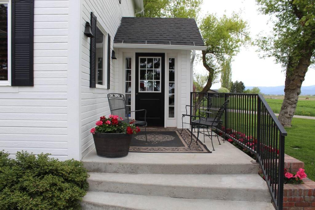 | The Elegant Montana Farmhouse