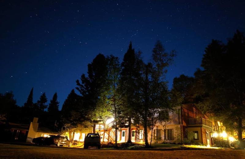 | Thomsonite Inn on Lake Superior