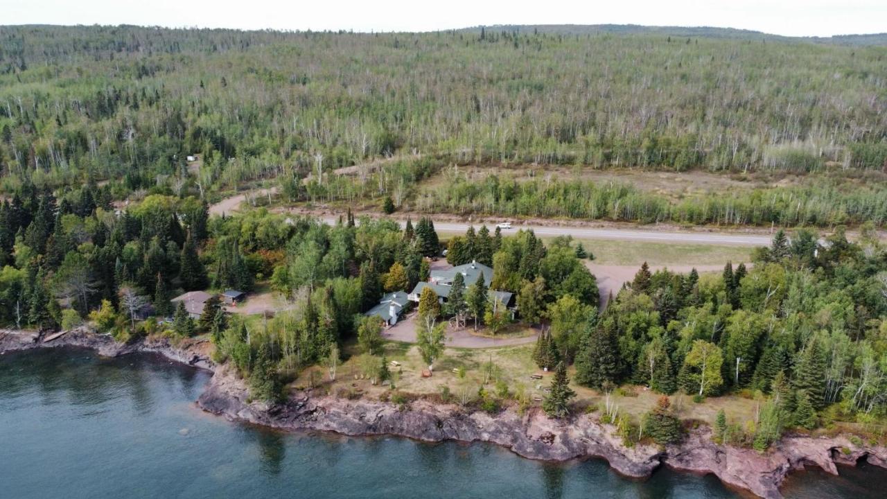| Thomsonite Inn on Lake Superior