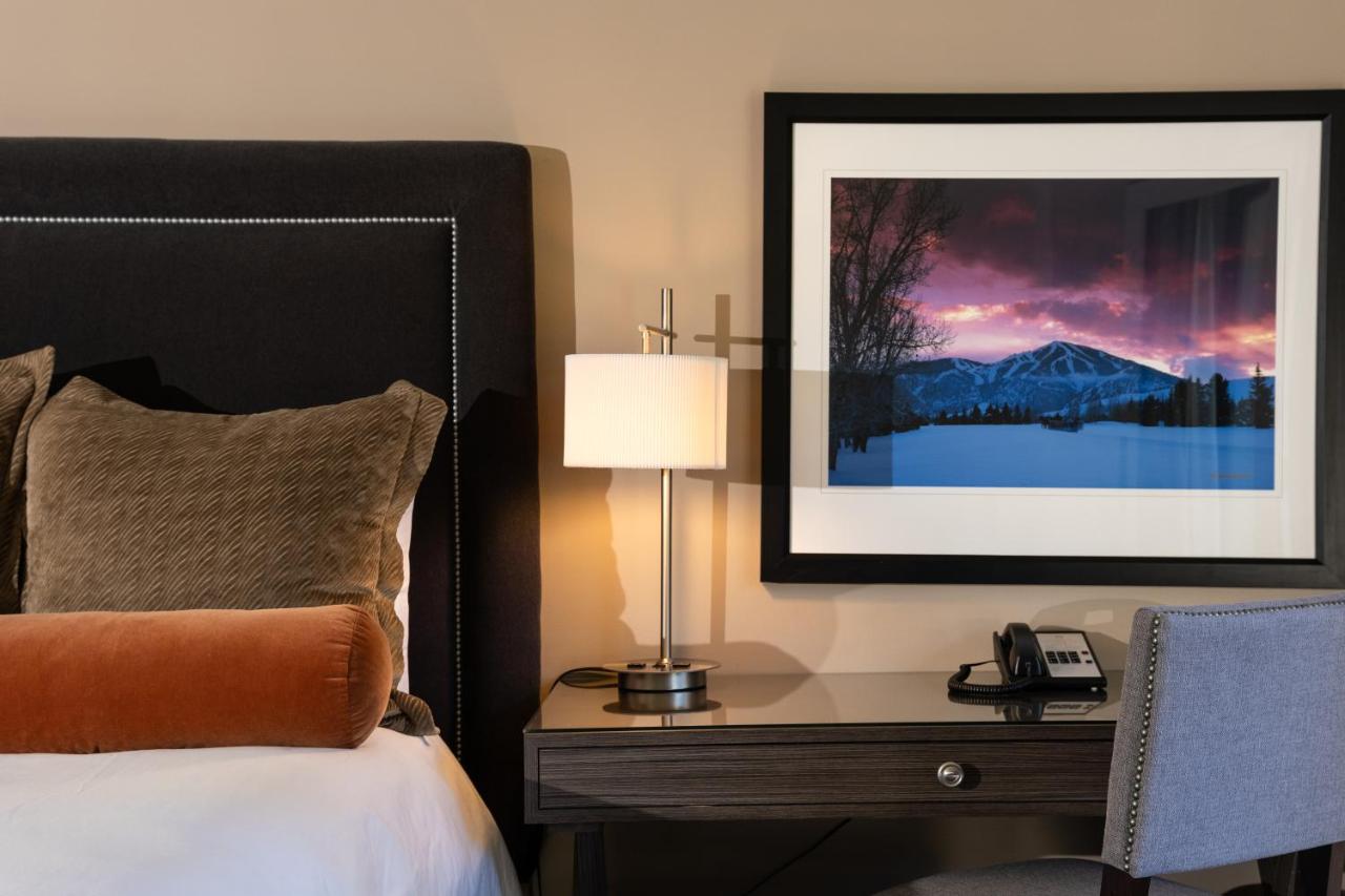 King Room at Knob Hill Inn