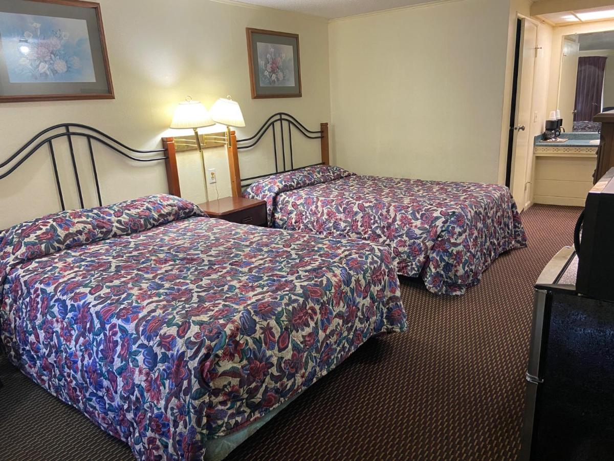 | Corbin Inn