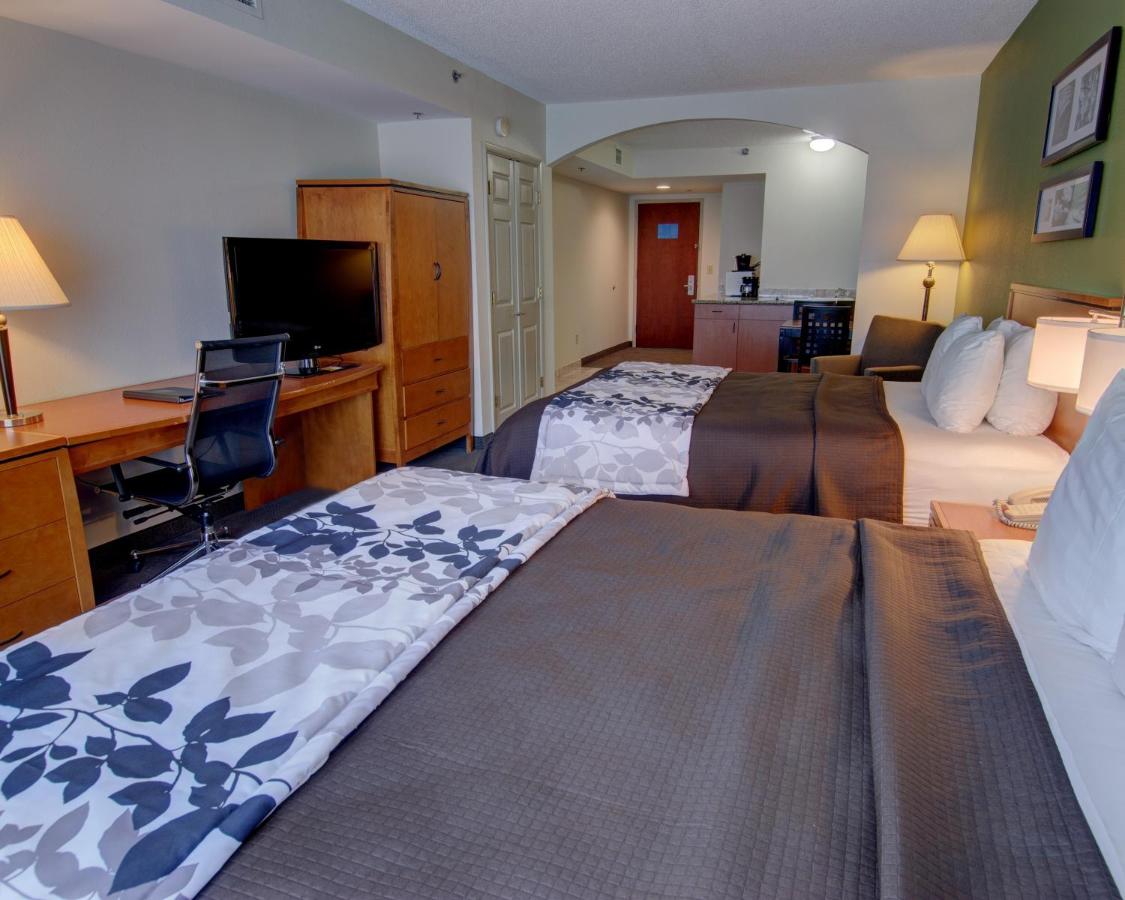 Queen Suite with Two Queen Beds - Non-Smoking at Sleep Inn & Suites Winchester near University