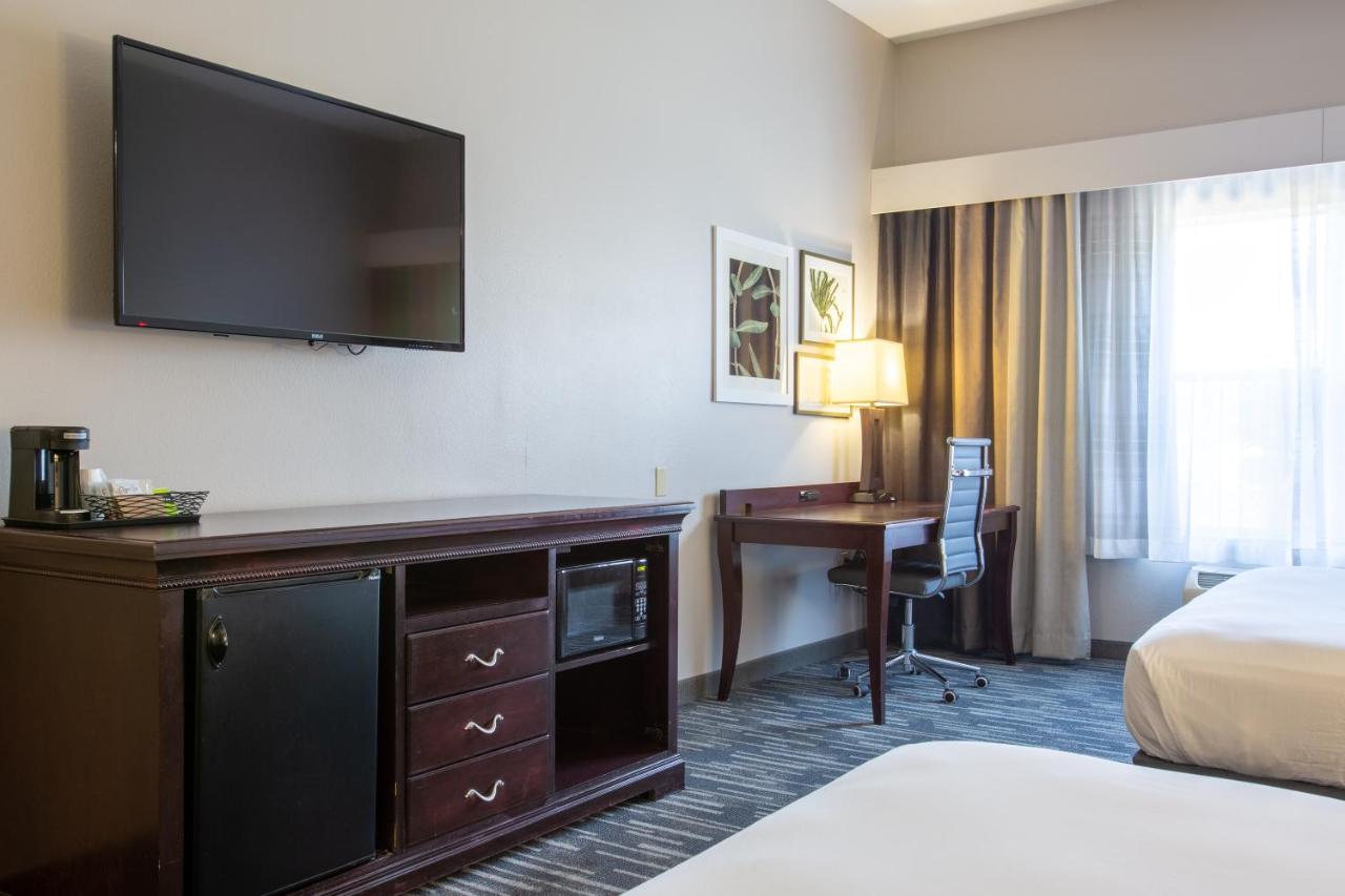 Queen Room with Two Queen Beds at Country Inn & Suites by Radisson, Tucson City Center, AZ