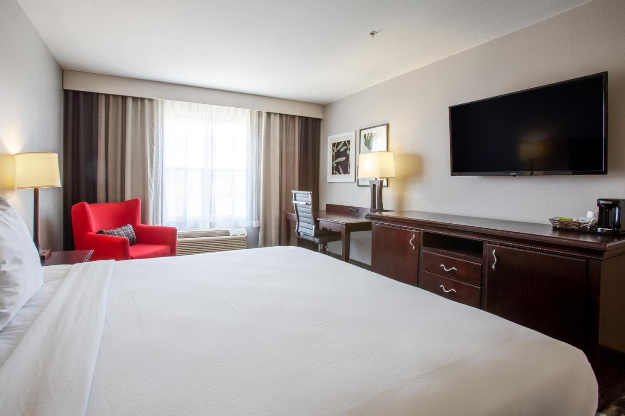 King Room - Disability Access at Country Inn & Suites by Radisson, Tucson City Center, AZ