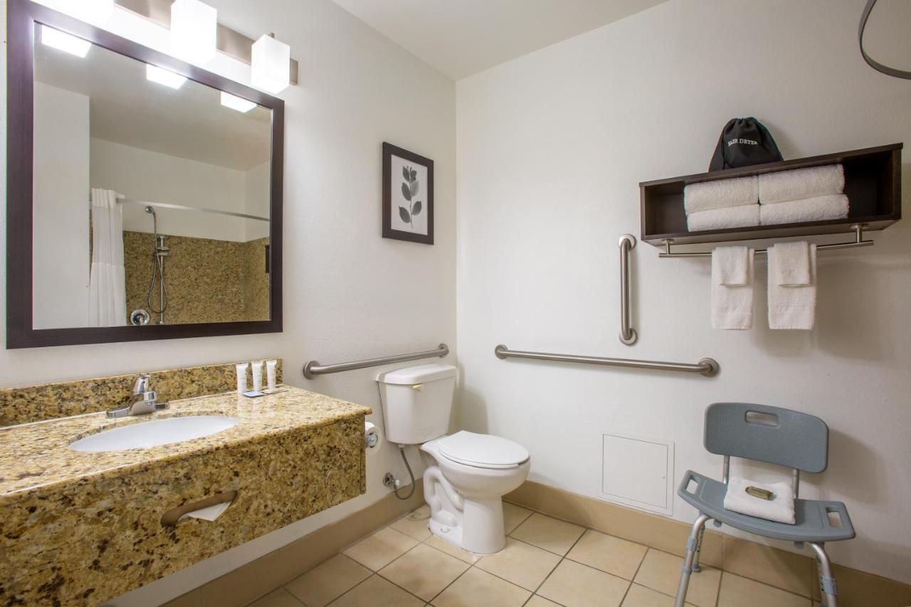 Queen Room with Two Queen Beds - Disability Access at Country Inn & Suites by Radisson, Tucson City Center, AZ
