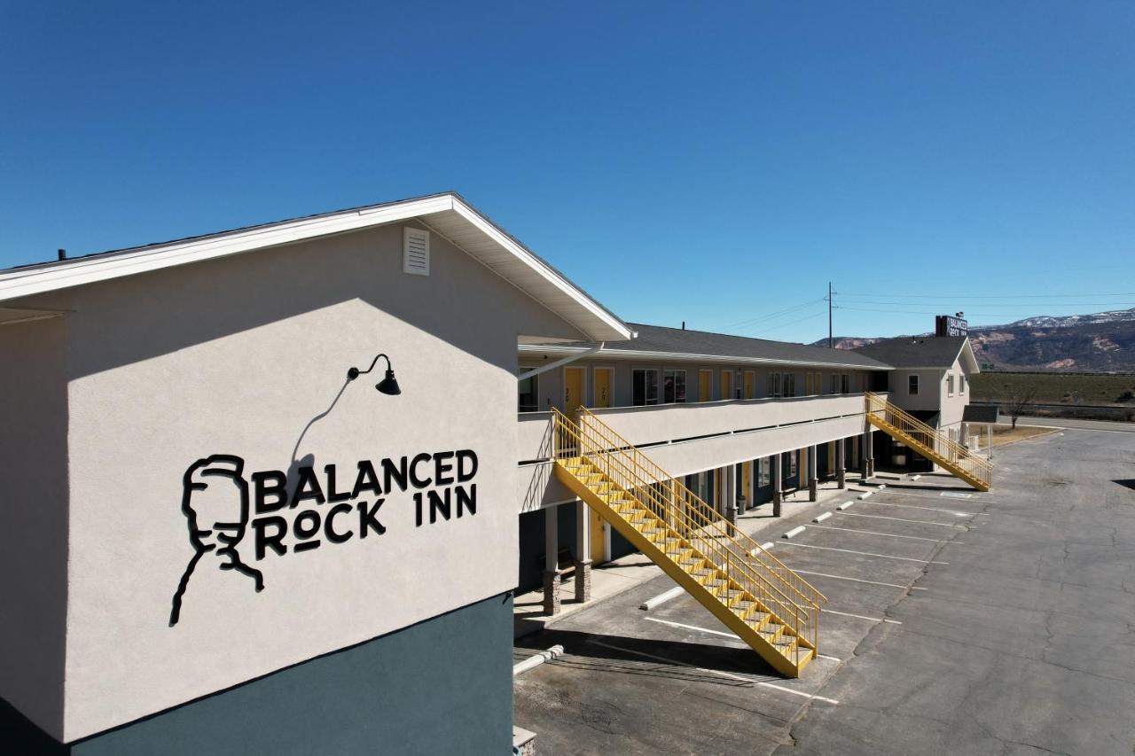  | Balanced Rock Inn