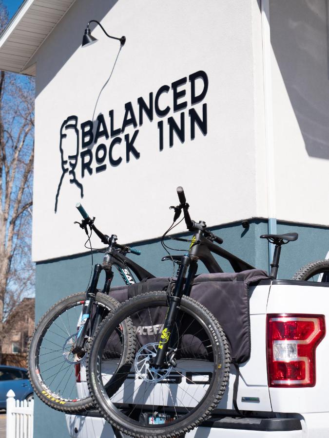  | Balanced Rock Inn
