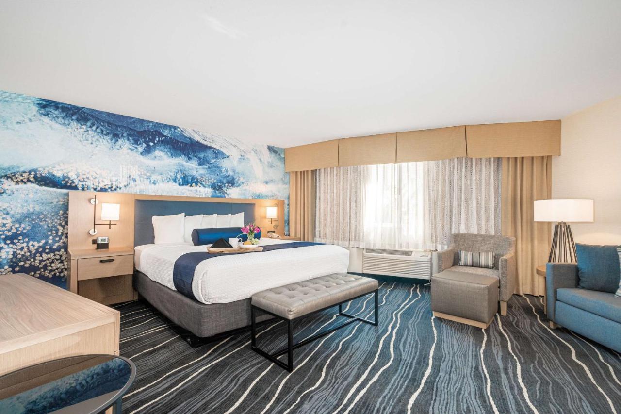 Executive King Room at Best Western Plus Marina Gateway Hotel