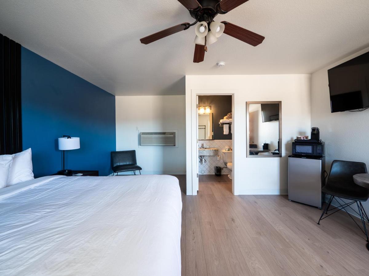  | Balanced Rock Inn