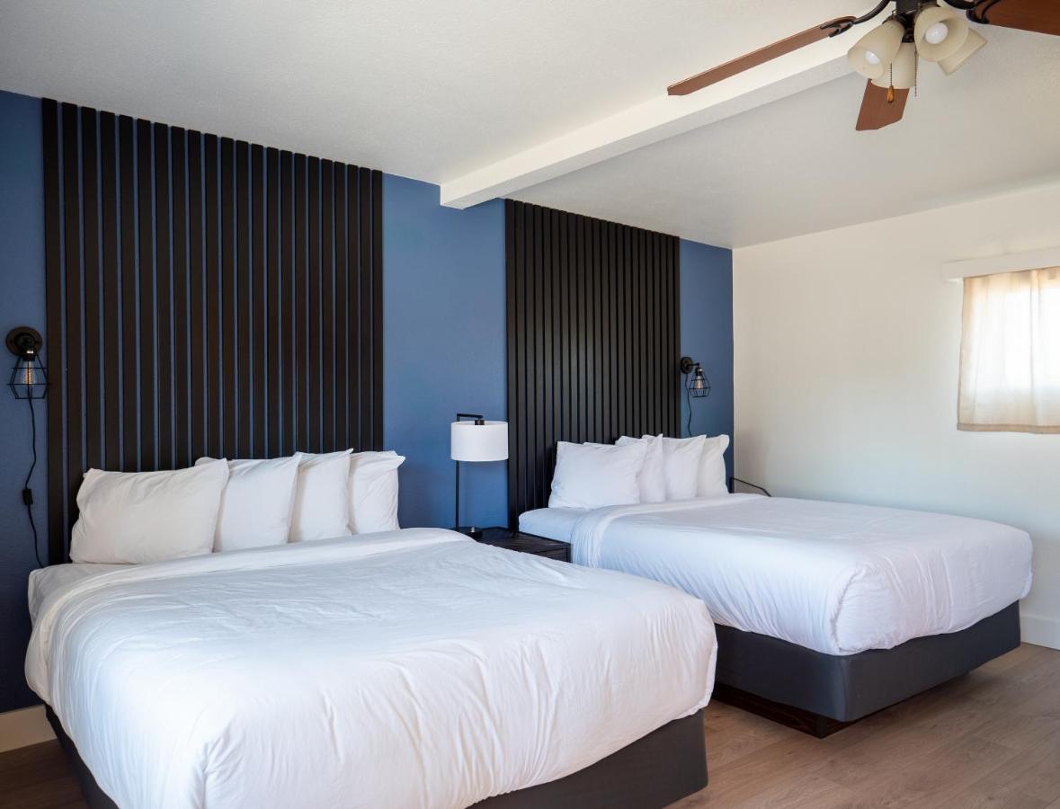  | Balanced Rock Inn