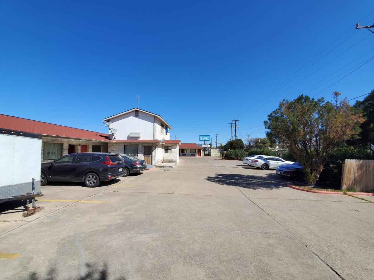  | River Inn Motel