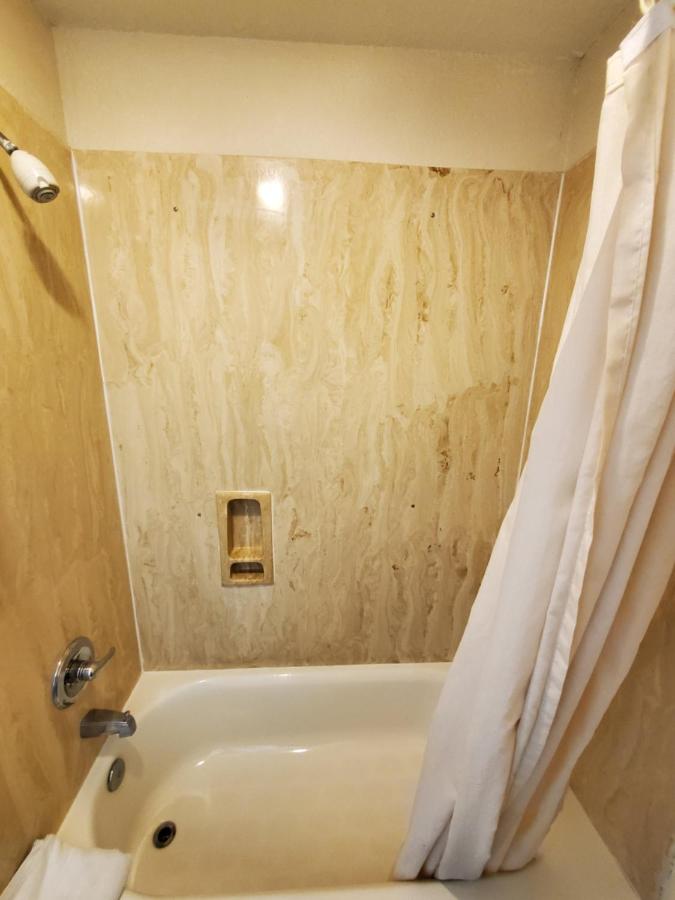  | River Inn Motel