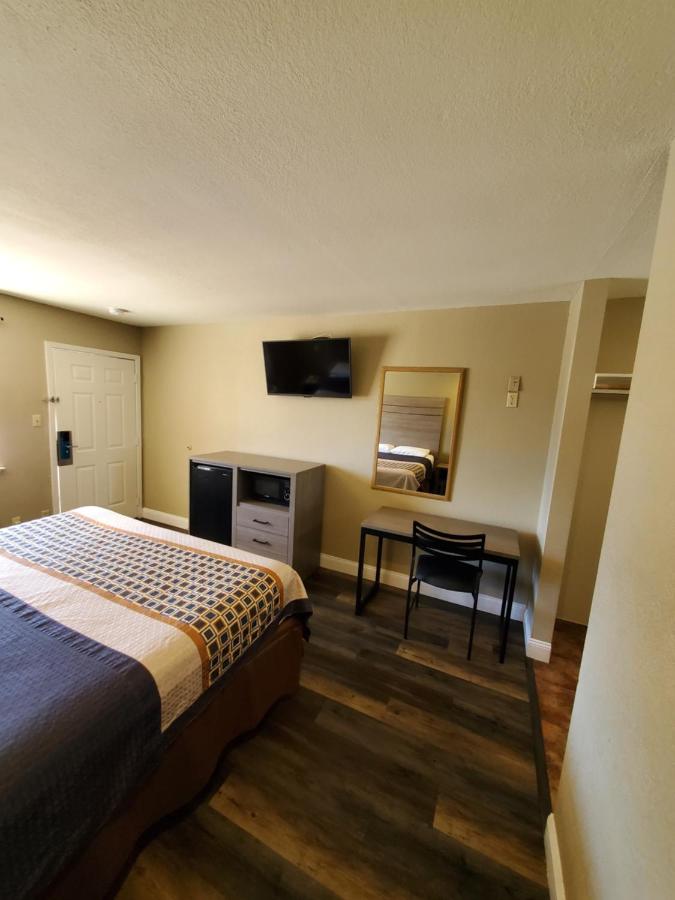  | River Inn Motel