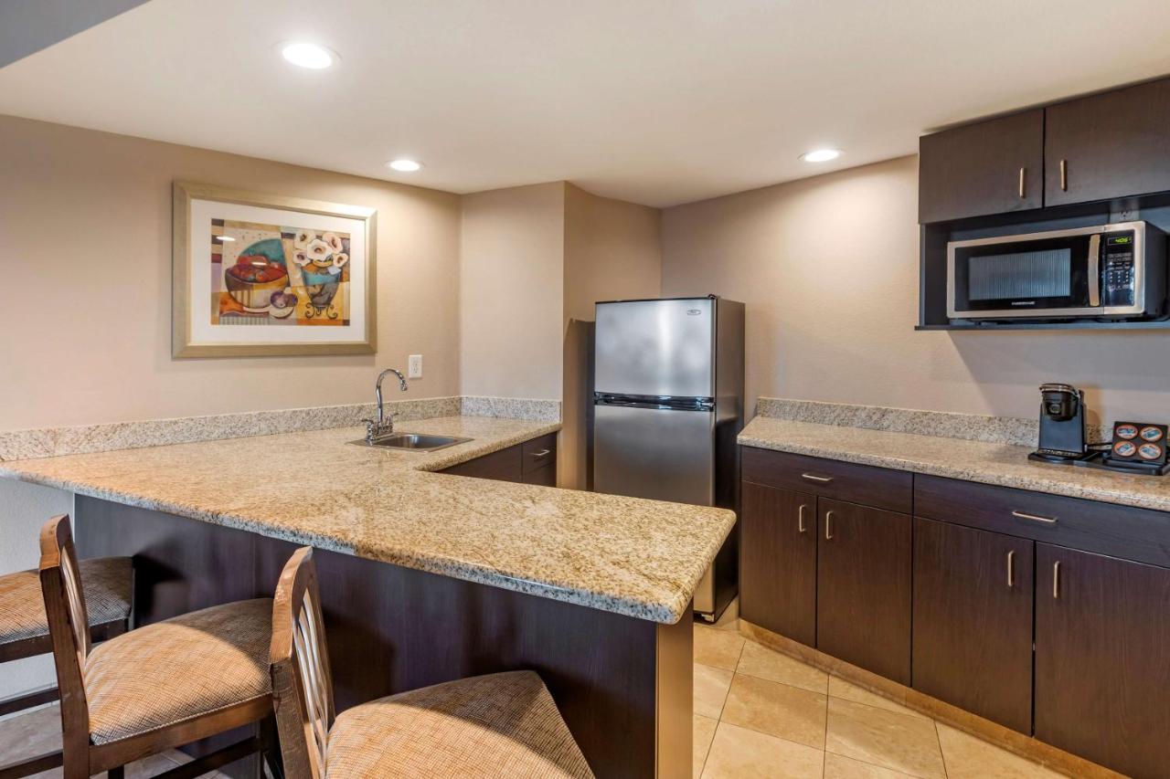 King Suite with Two King Beds at Best Western Plus Las Vegas South Henderson