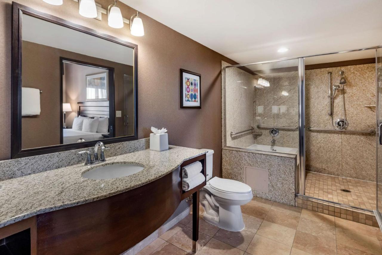 King Room - Disability Access/Non Smoking at Best Western Plus Las Vegas South Henderson