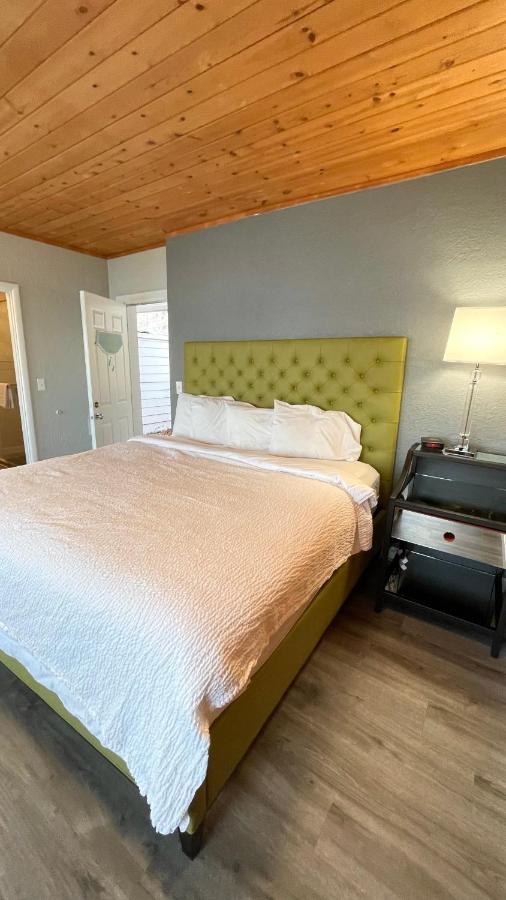 Deluxe King Suite at Tides Inn & Suites